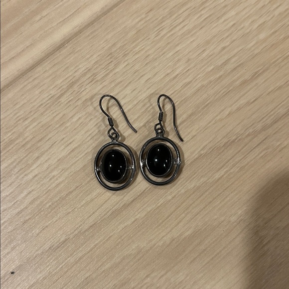 Jewelry - 925 black and silver earrings